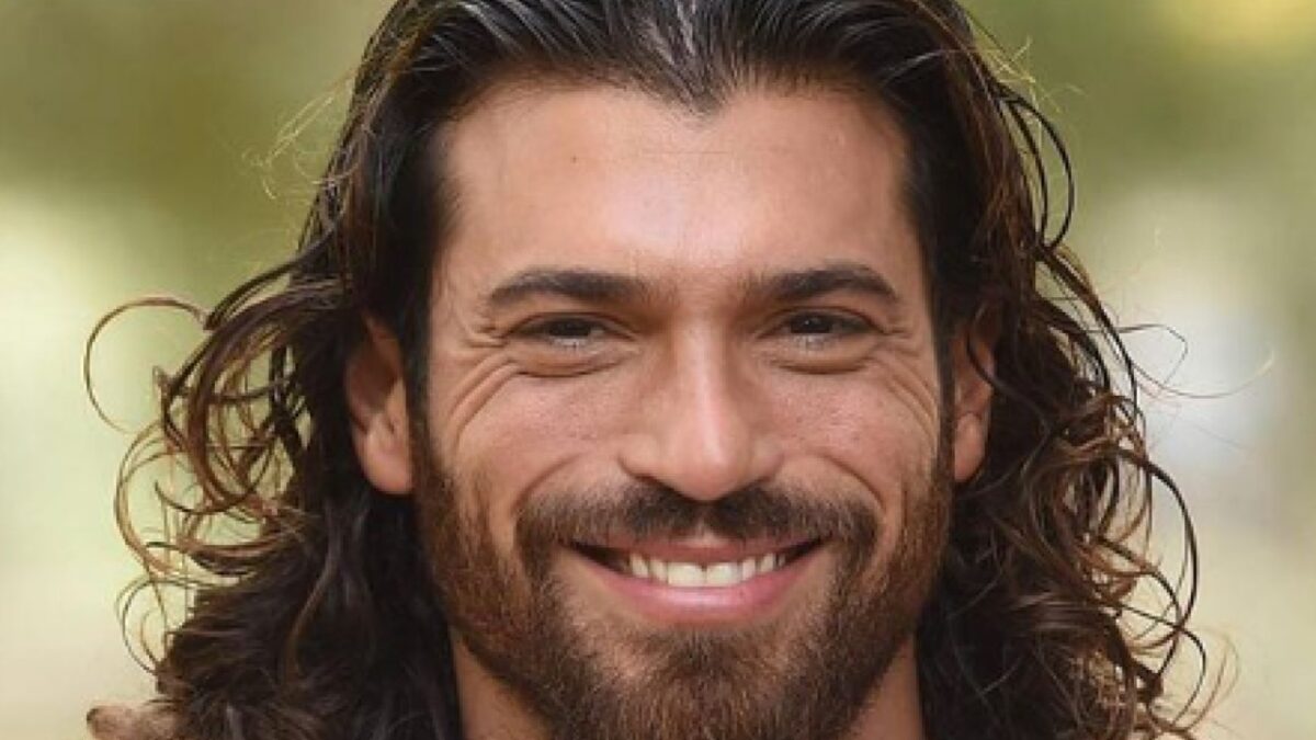 Can Yaman, è lui l’uomo perfetto per Dolce&Gabbana