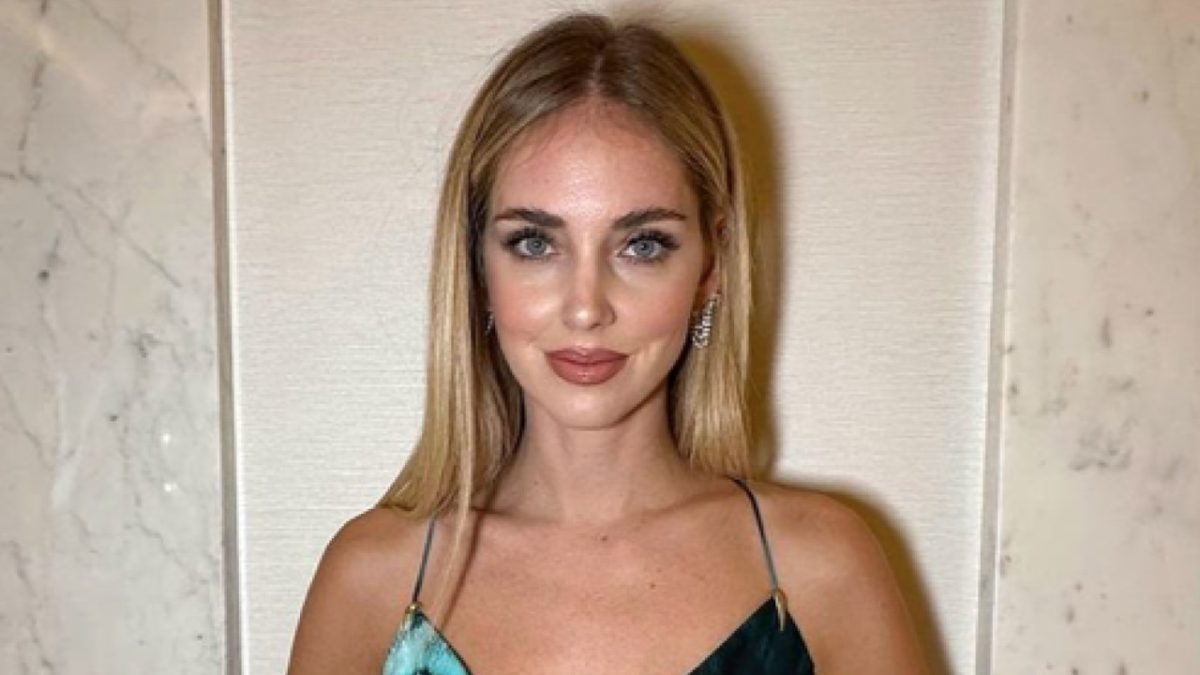 Chiara Ferragni vola a Petra: le foto fanno scalpore