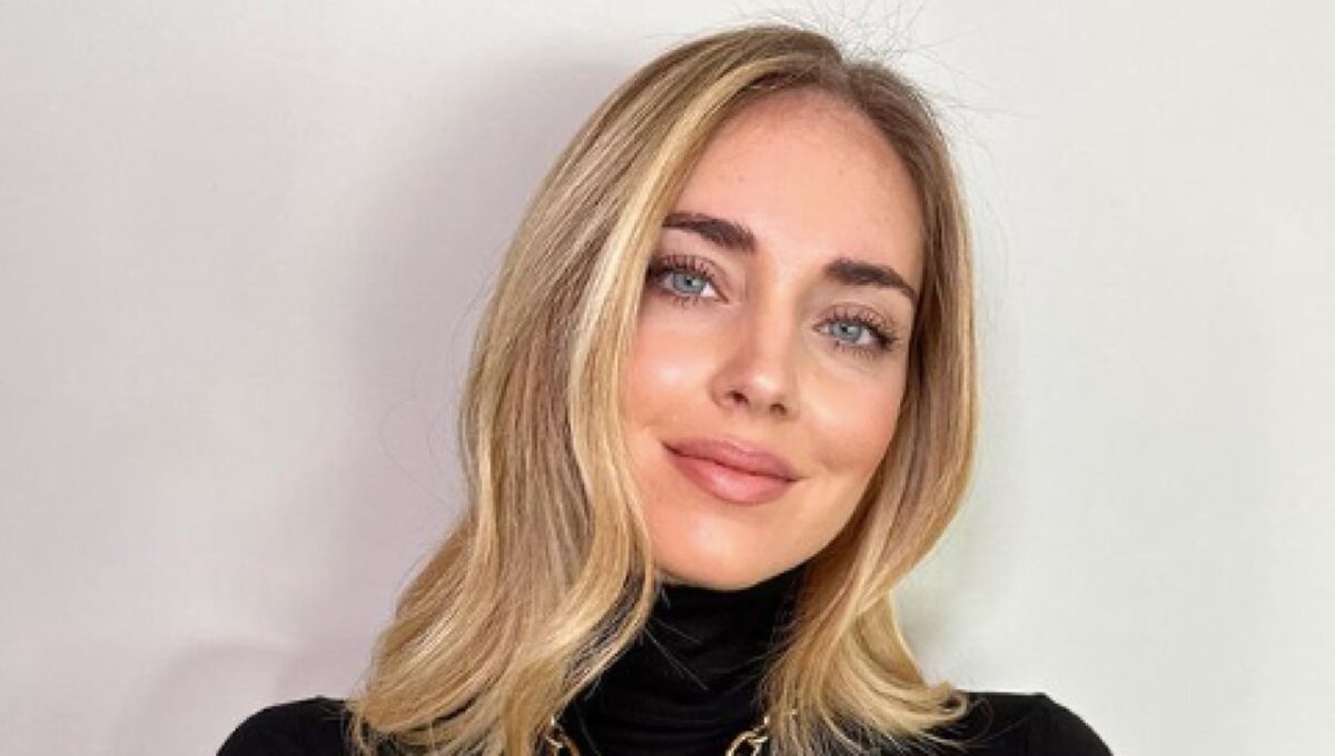 Chiara Ferragni, i figli Leone e Vittoria con gli abiti griffati