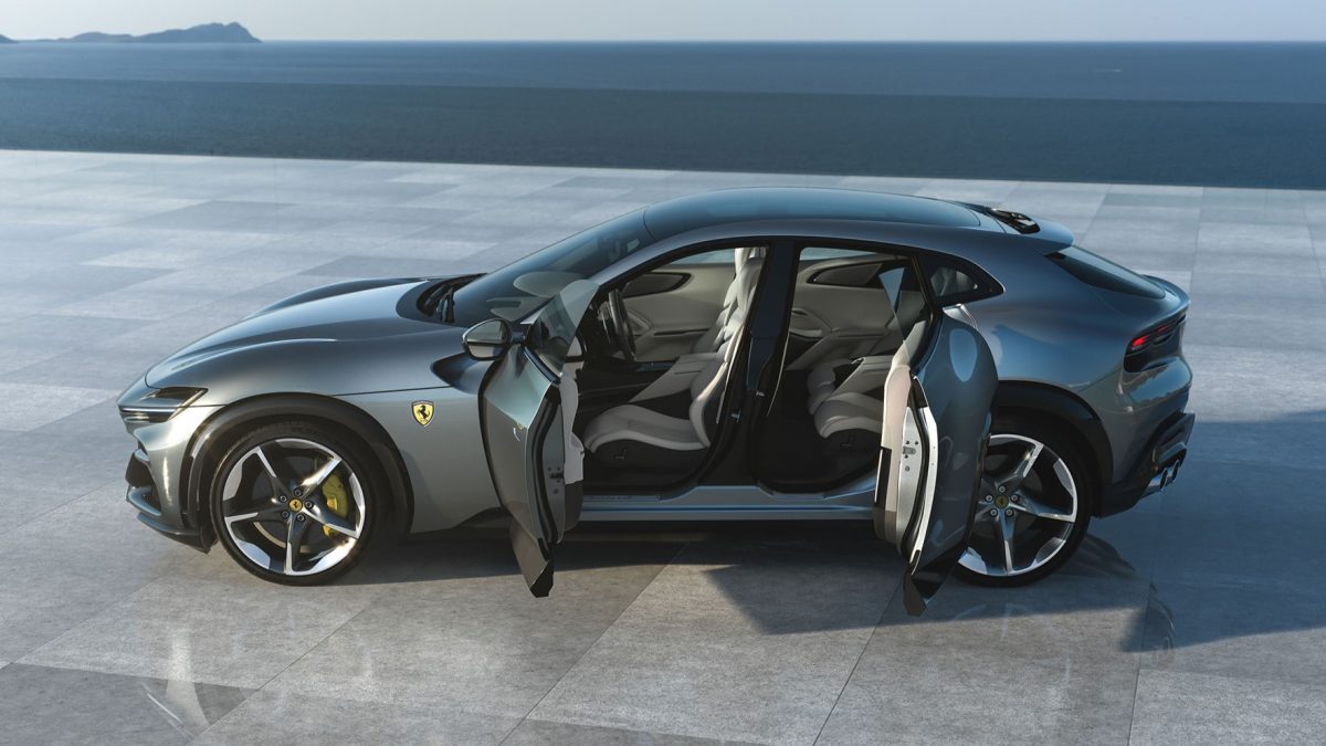 Galleria foto 'Ferrari Purosangue, Lusso esclusivo: boom di richieste ma il brand di Maranello non aumenta la produzione!' - foto 1