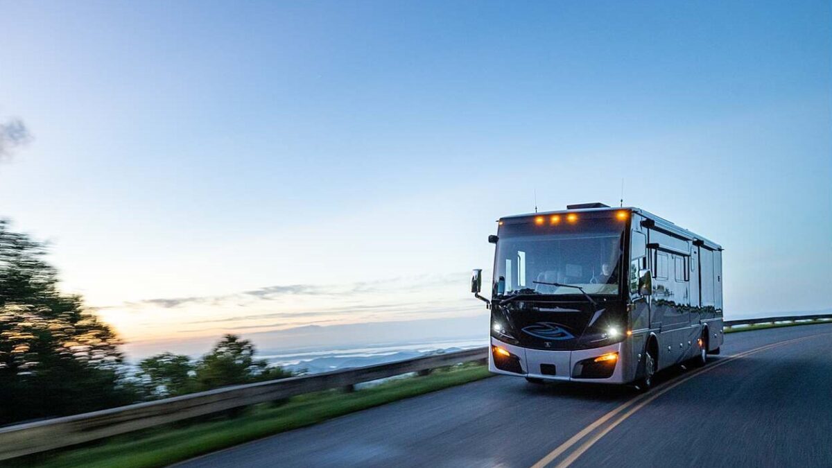 Galleria foto 'Tiffin Phaeton: 3 confort unici di una Motorhome Extra Lusso!' - foto 2