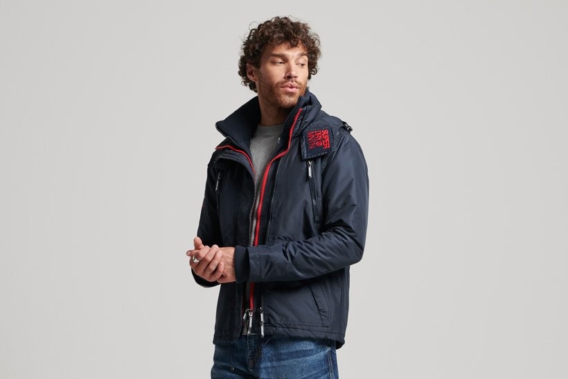 Galleria foto 'Le iconiche Windcheater Superdry: 5 Giacche da non perdere assolutamente!' - foto 5