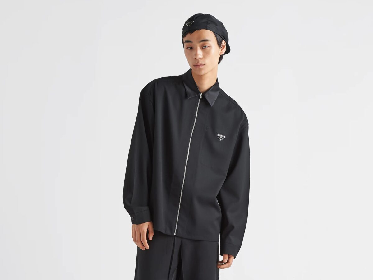 Galleria foto 'Prada e il suo raffinato streetwear: 7 capi perfetti dalla collezione Holiday Uomo' - foto 6