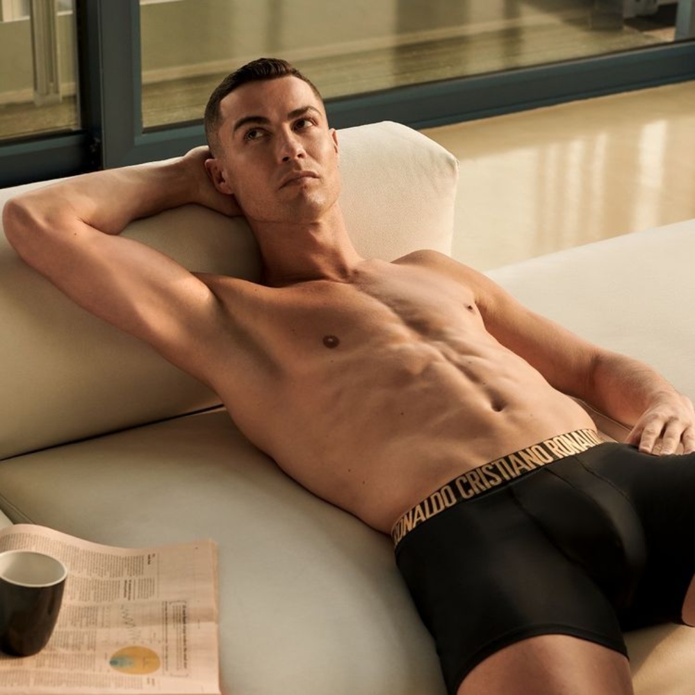 Galleria foto 'La nuova Villa da sceicco di Cristiano Ronaldo ben 21 milioni di dollari!' - foto 3