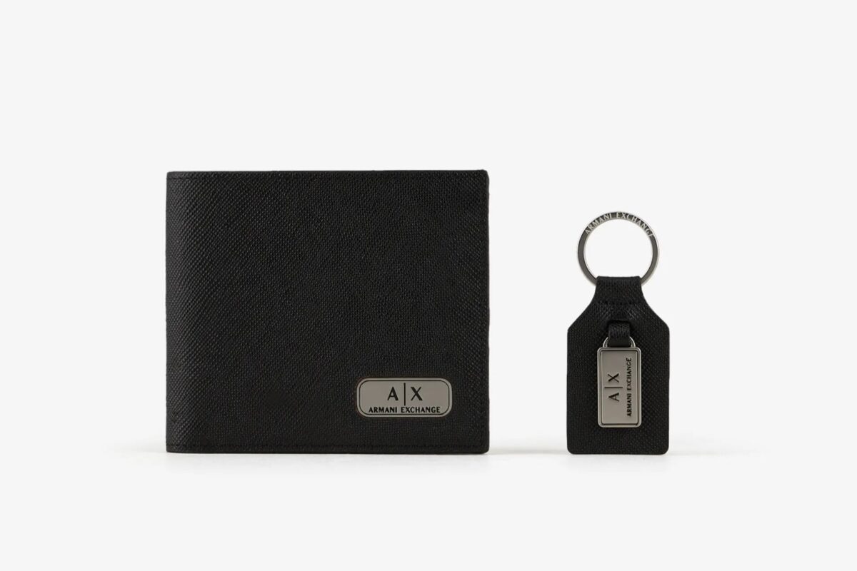 Galleria foto 'Armani Exchange: 6 raffinati Regali da Uomo a meno di 150 Euro' - foto 5