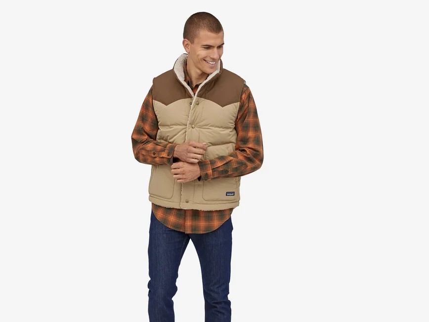 Galleria foto 'Patagonia veste l’Uomo per l’Inverno: 6 capi perfetti per combattere il Freddo!' - foto 4