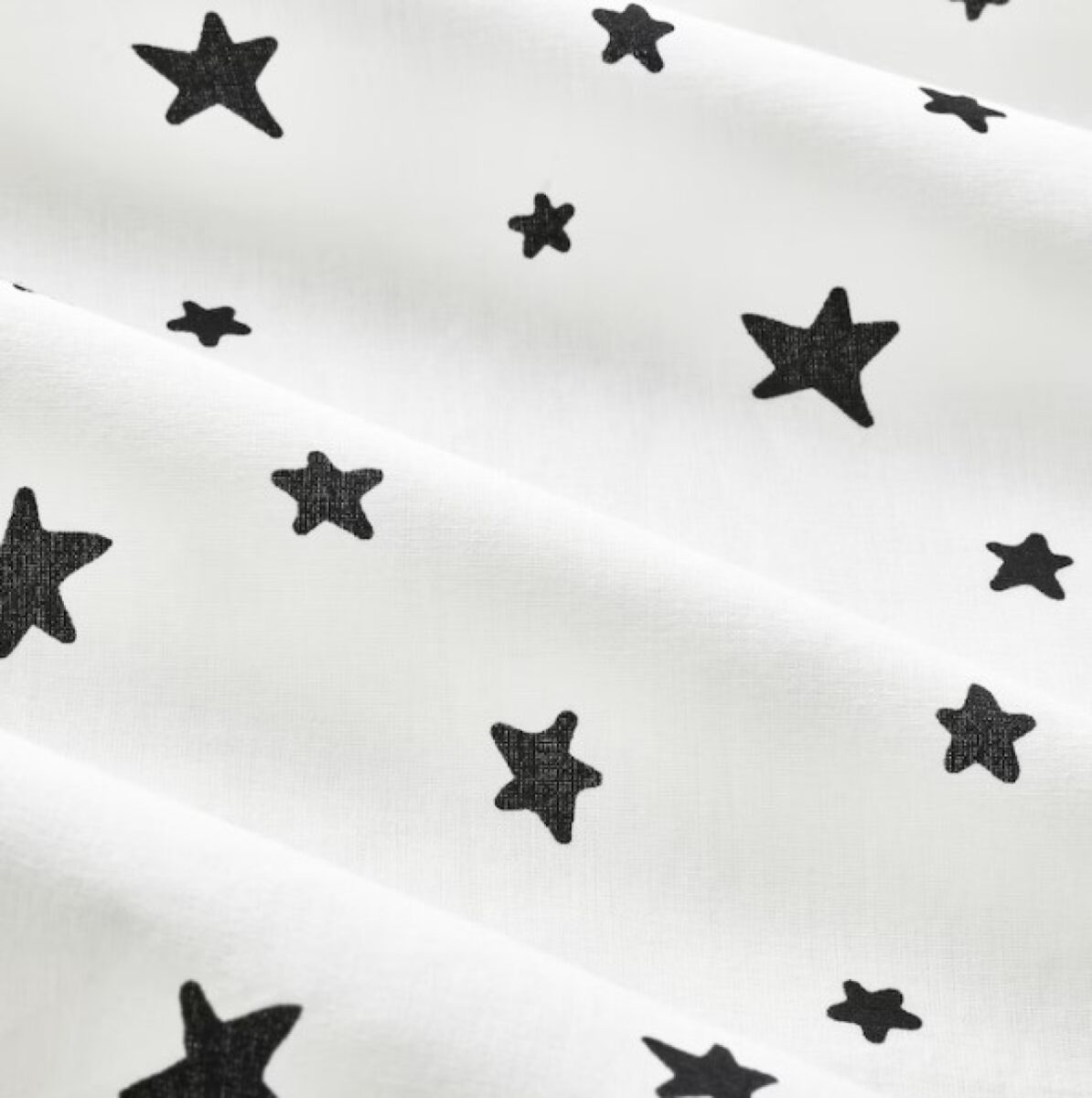 Galleria foto 'Come ti illumino la Casa a Natale con Strala e le altre decorazioni “Stellari” di Ikea' - foto 2