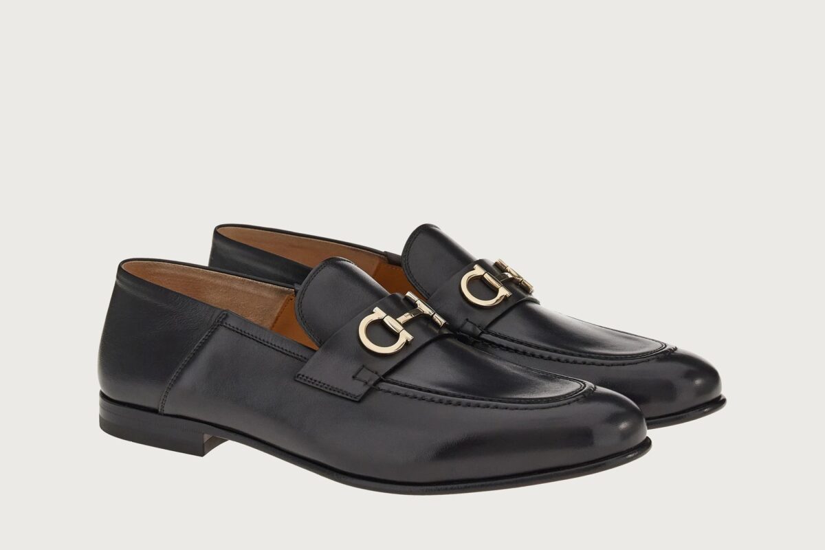 Galleria foto 'Ferragamo veste l’Uomo chic: 6 elegantissimi Mocassini della Maison italiana' - foto 6