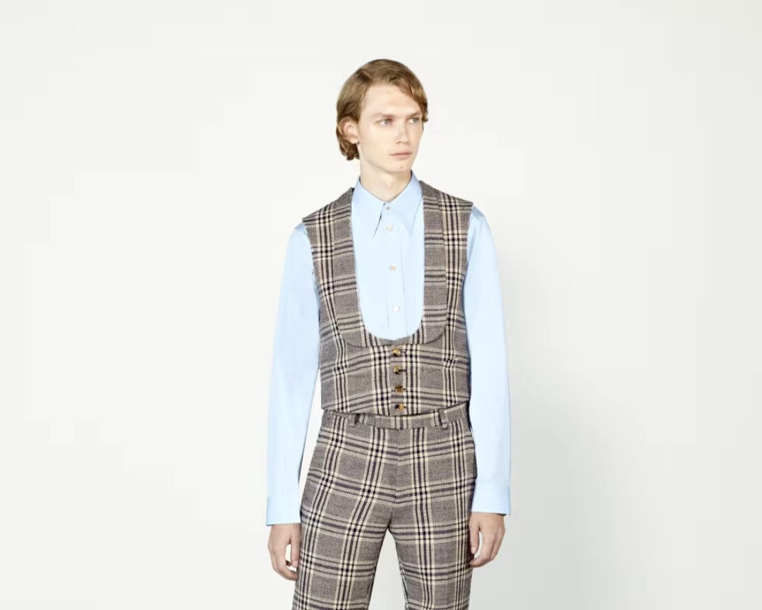 Galleria foto 'Harry Styles x Gucci: 8 capi stilosissimi della Collezione “HA HA HA”!' - foto 6