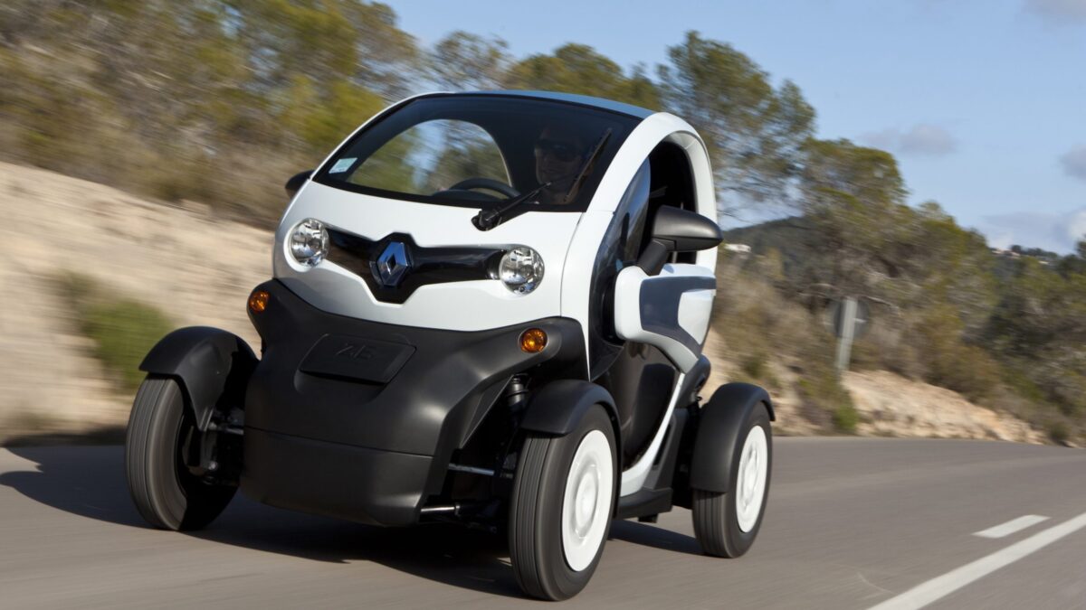 Galleria foto 'Ami vs Twizy, il Match delle Microcar francesi. Ecco chi vince…' - foto 1
