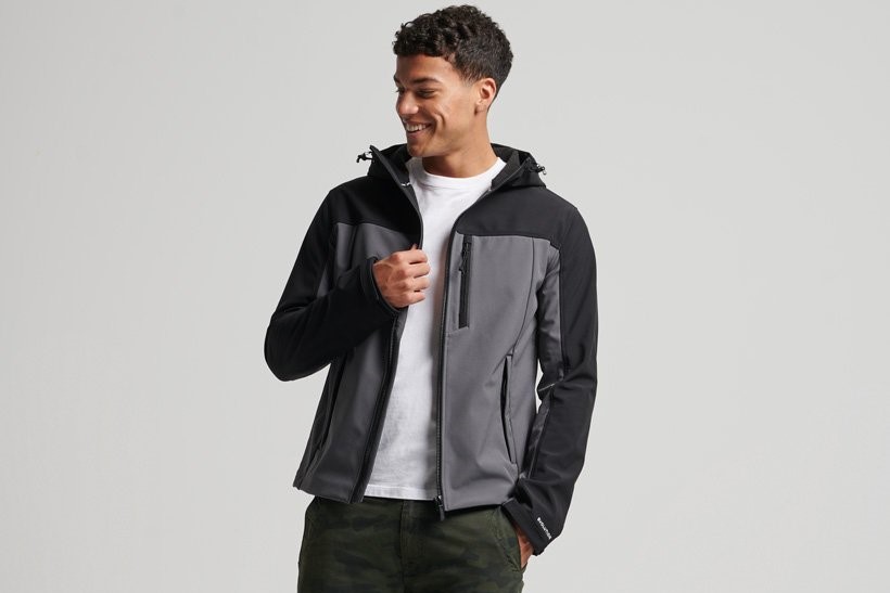 Galleria foto 'Le iconiche Windcheater Superdry: 5 Giacche da non perdere assolutamente!' - foto 4