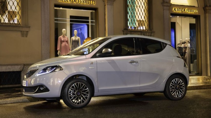 Galleria foto '500 vs Ypsilon, la Sfida! Ecco quale scegliere tra le due…' - foto 1