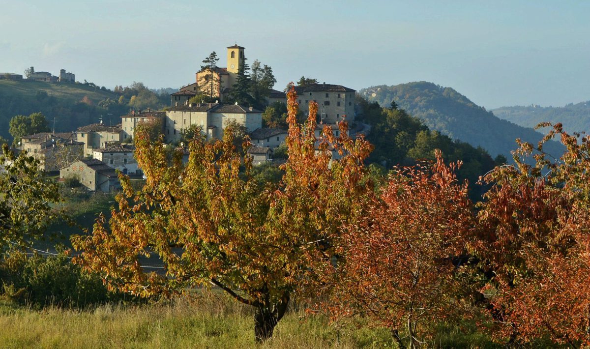 Galleria foto 'I Borghi più belli delle Colline Modenesi: 5 luoghi magici tra le Terre di Castelli!' - foto 1