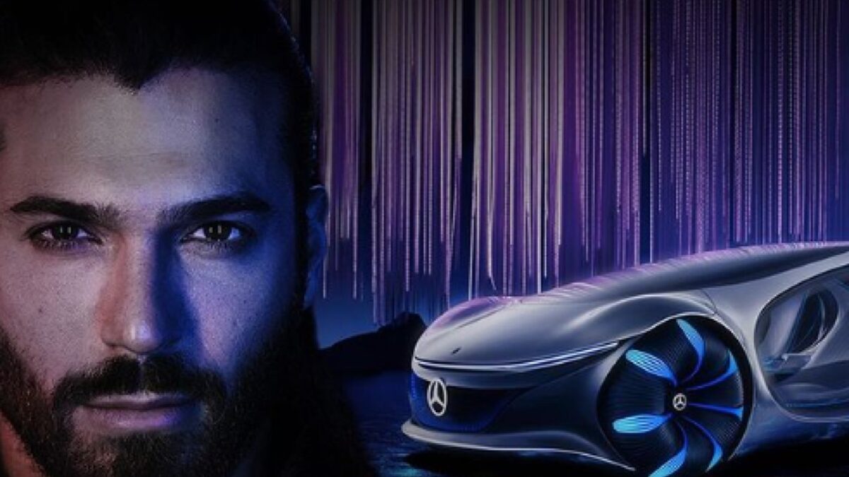 Can Yaman con l’ automobile elettrica della Mercedes da 132mila euro