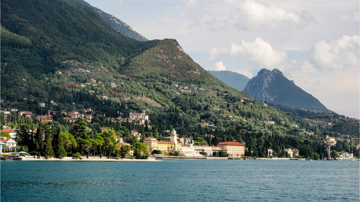 Vista di Gardone Riviera sul Lago di Garda