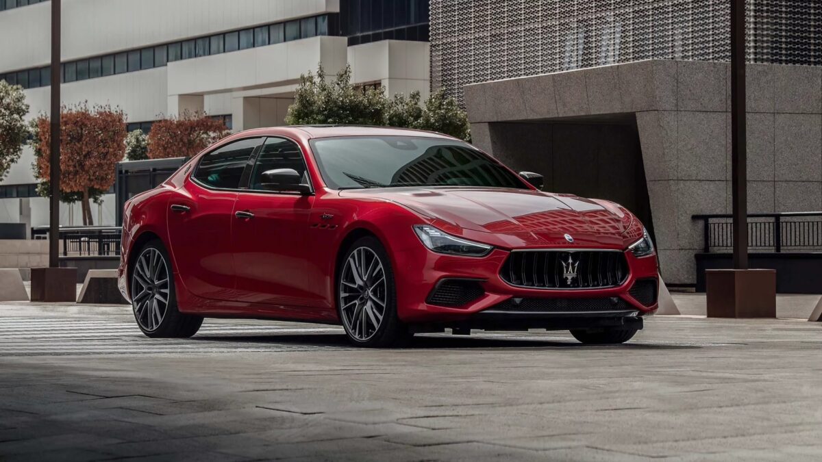 Galleria foto '4 Auto che andranno Fuori Produzione nel 2023. Ecco la lista degli addii…' - foto 2