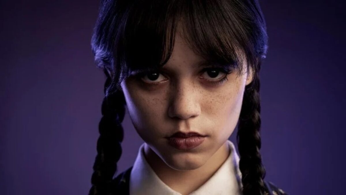 Il Make up di Mercoledì Addams: 5 prodotti Dark Style per realizzarlo!