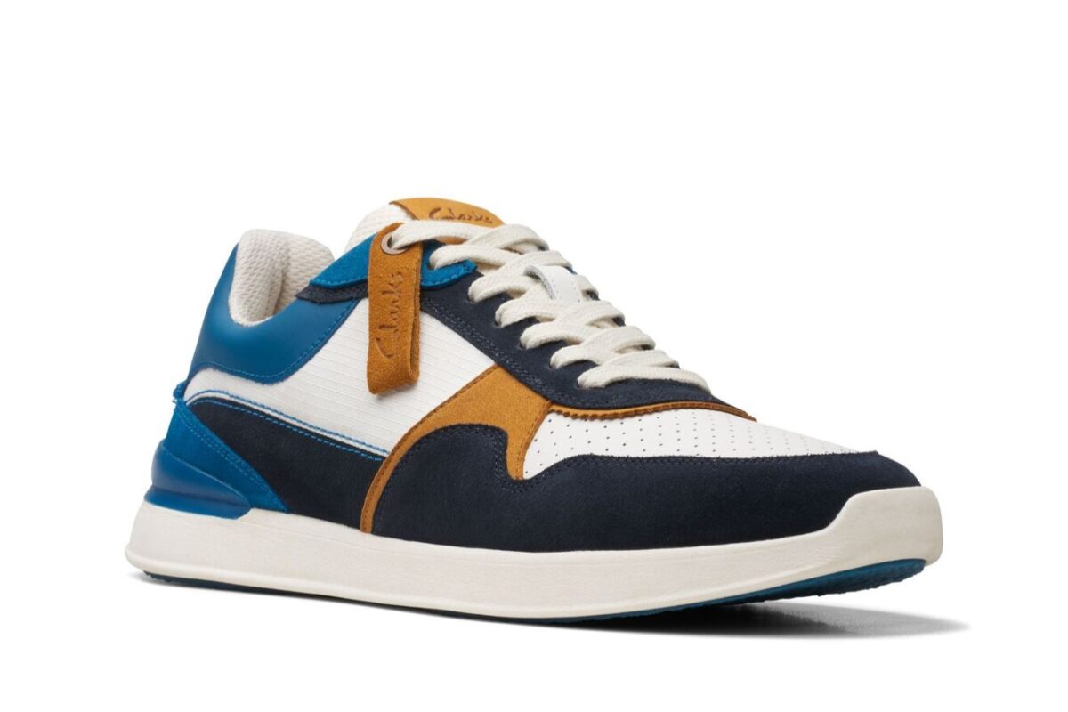 Galleria foto 'Clarks Uomo, tra grandi classici e novità: 5 Scarpe perfette per l’Inverno!' - foto 4