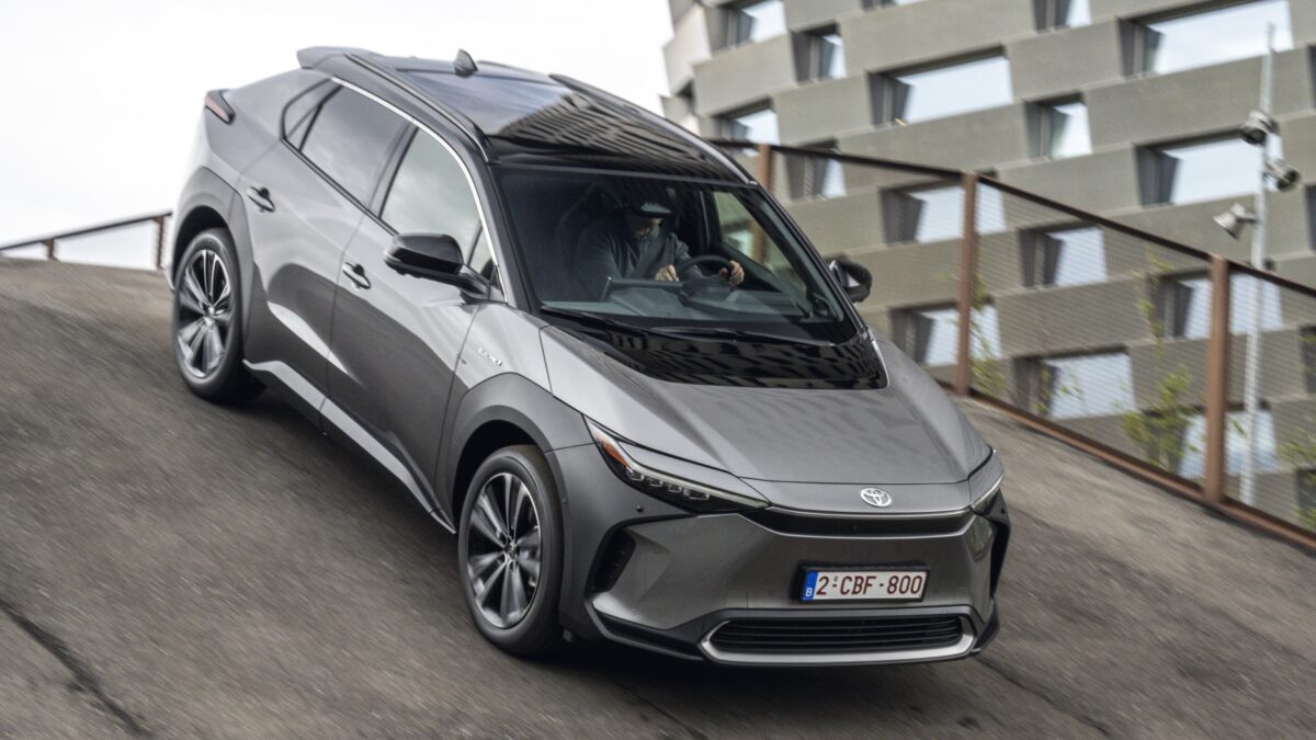 Galleria foto 'Niro vs bZ4X, il Confronto fra i Compact SUV più attesi del 2023' - foto 1