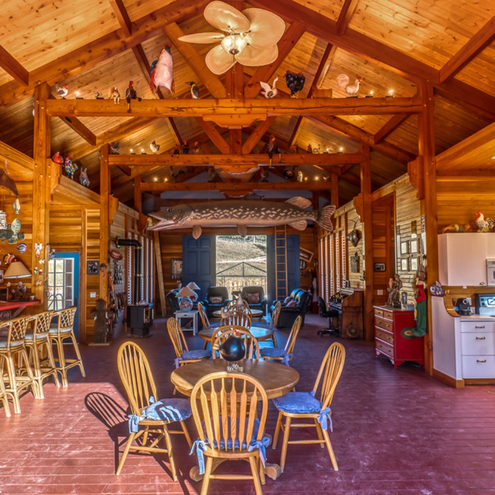 Galleria foto 'Clint Eastwood, il ranch di Unforgiven è in vendita per oltre 25 milioni di dollari' - foto 3