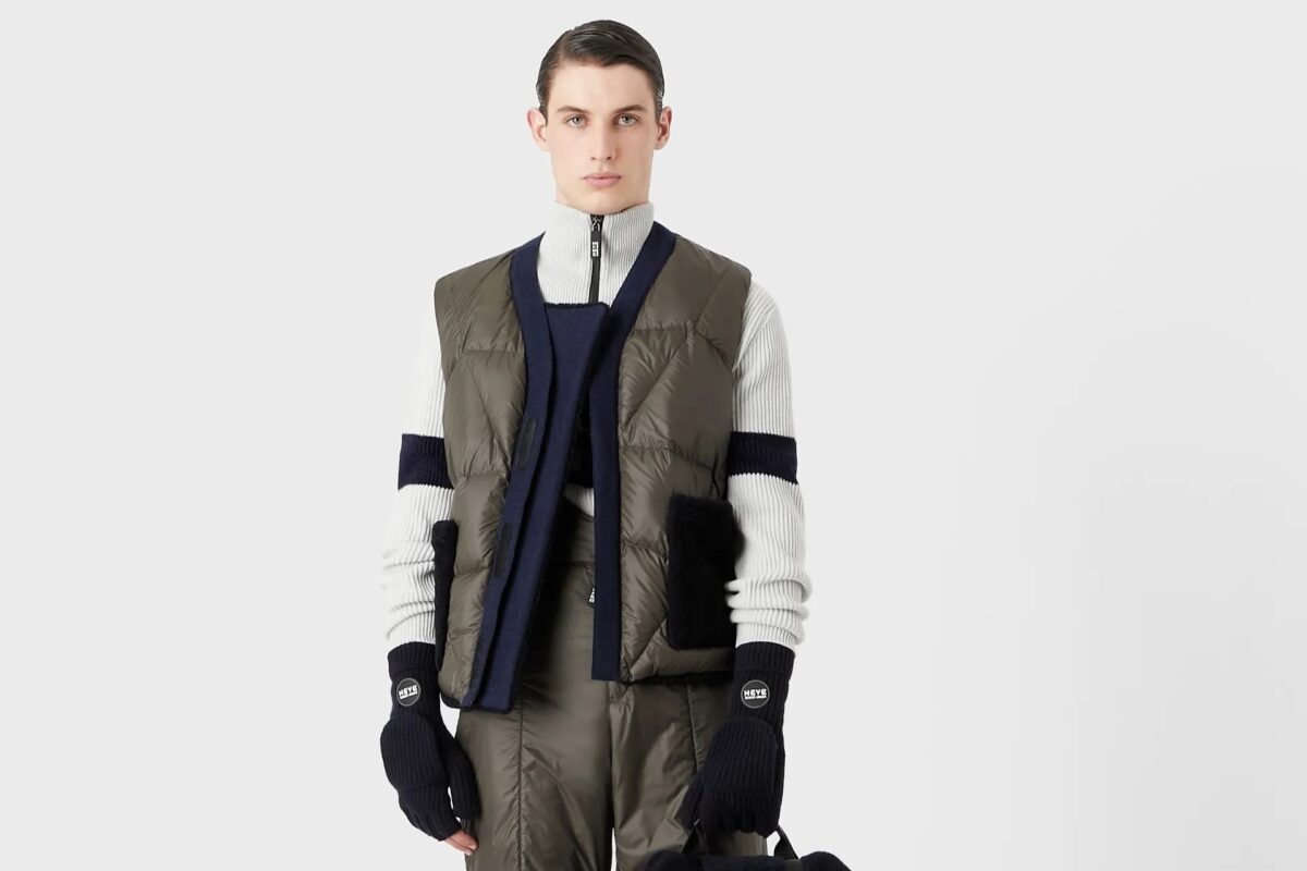 Galleria foto 'Armani Neve, un omaggio chic alla Montagna: 5 capi da non perdere!' - foto 4