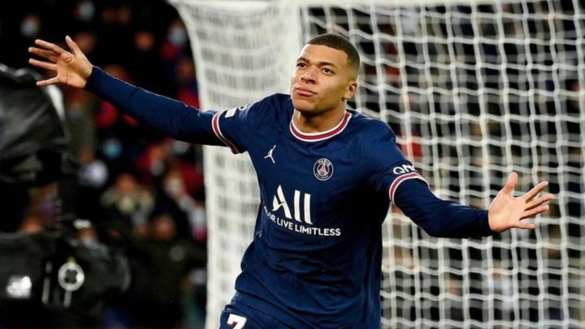 Kylian Mbappé scavalca Lionel Messi e Cristiano Ronaldo: secondo la classifica Forbes, è lui il calciatore più pagato al mondo