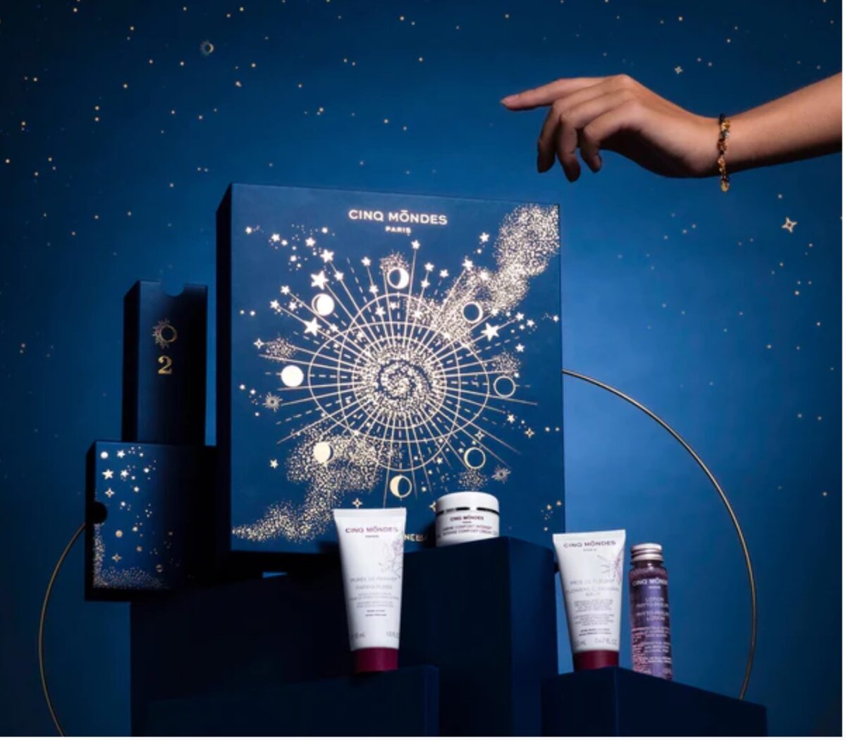 Galleria foto 'Regali di Bellezza originali: 5 idee per una beauty addict che ha già tutto… o quasi' - foto 4