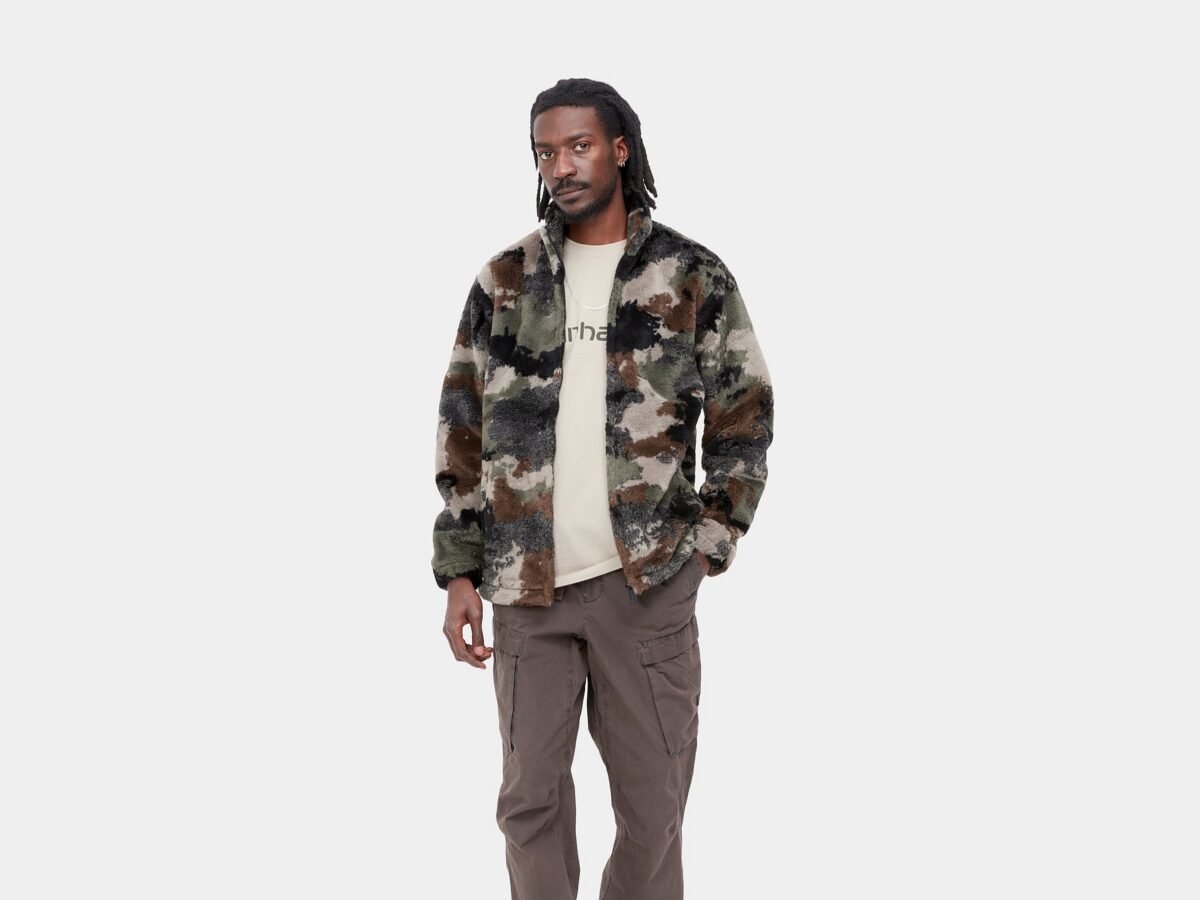 Galleria foto '5 capi Mimetici super cool che non possono mancare nel guardaroba maschile!' - foto 4