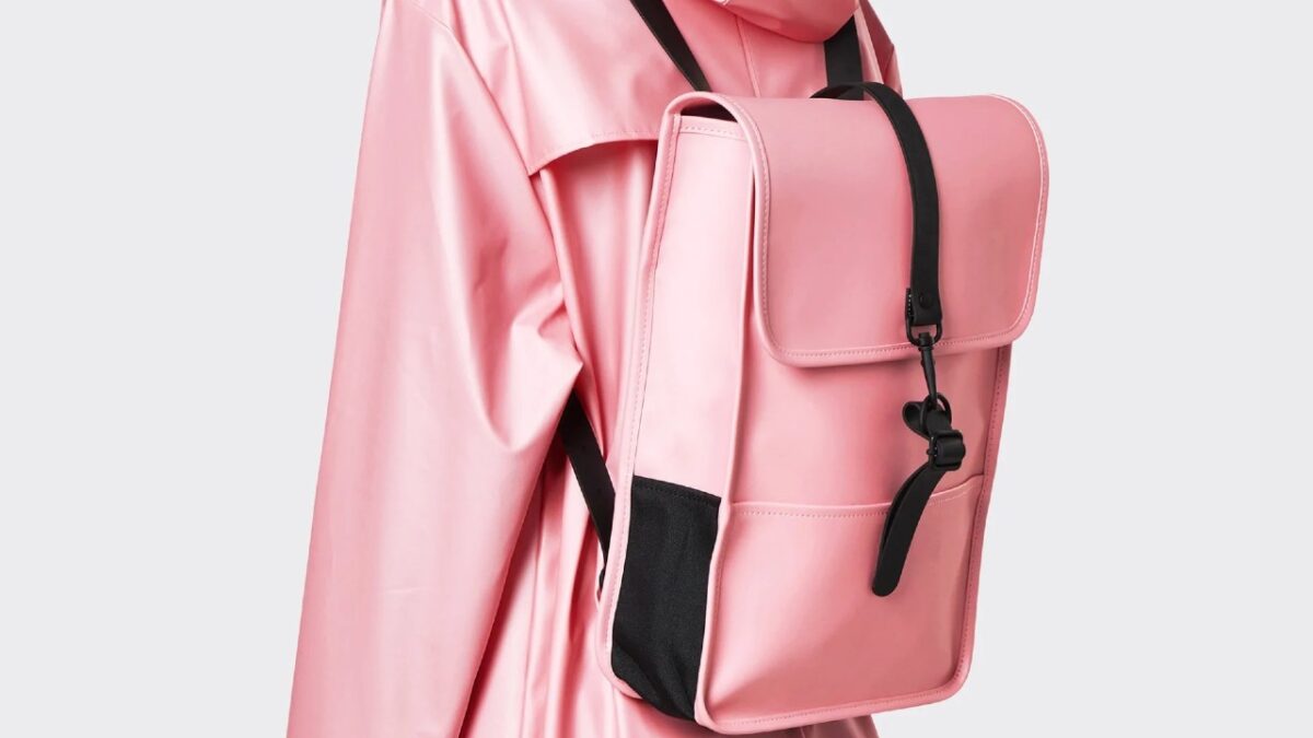 Rains: 7 capi e accessori super cool per un regalo di Natale davvero gradito!