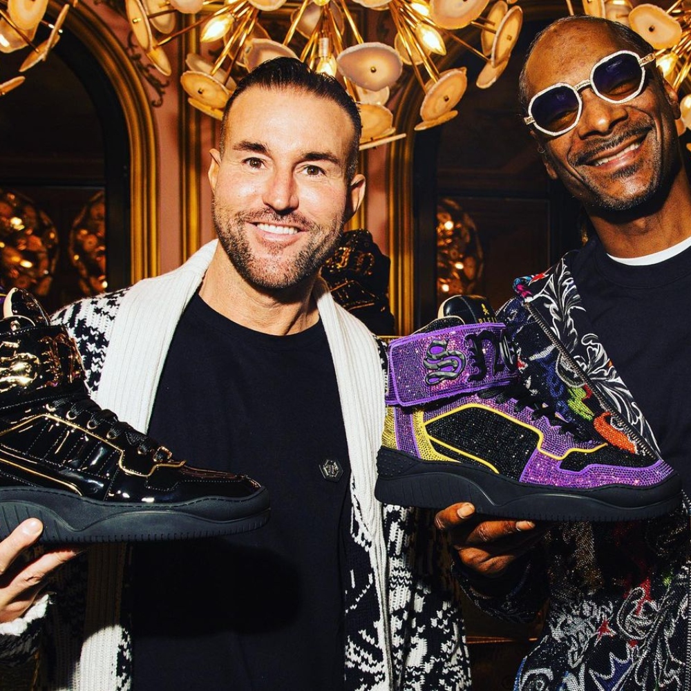 Galleria foto 'Snoop Dogg lancia la sua Collezione di Sneakers di Lusso: cifre da capogiro!' - foto 2