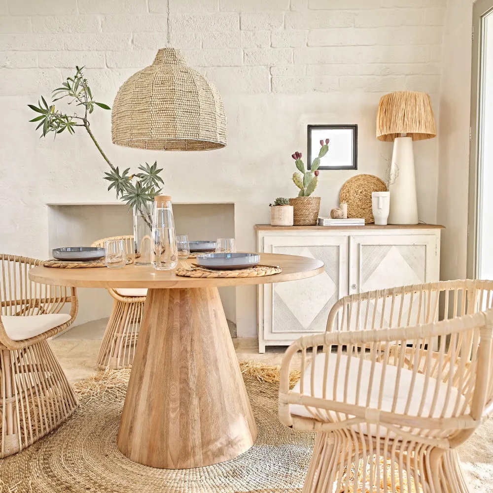 Galleria foto '6 Tavoli Rotondi per risparmiare spazio e arredare con stile la tua Sala da Pranzo' - foto 7