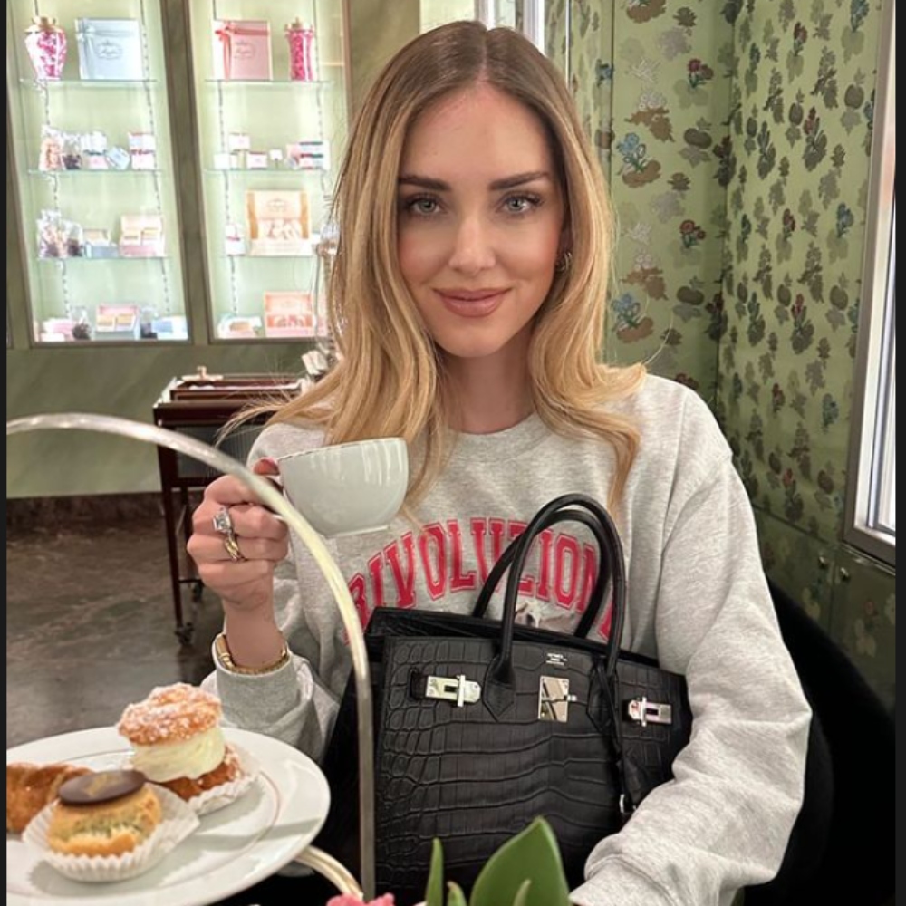 Galleria foto 'Chiara Ferragni, il suo ultimo outfit in pelle costa una fortuna!' - foto 2