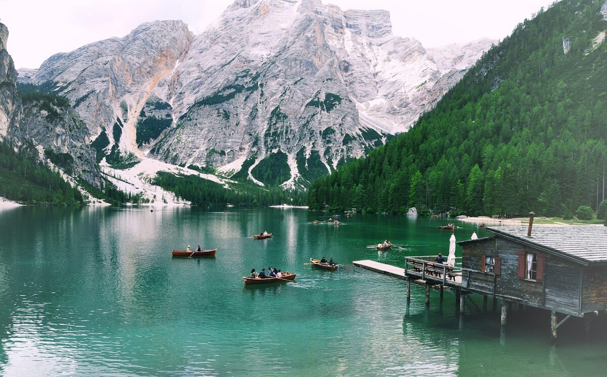 Laghi italiani d'inverno lago di braies