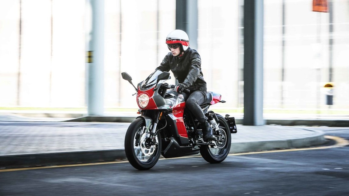 Galleria foto '4 Motociclette sportive low cost che vanno super veloce' - foto 3