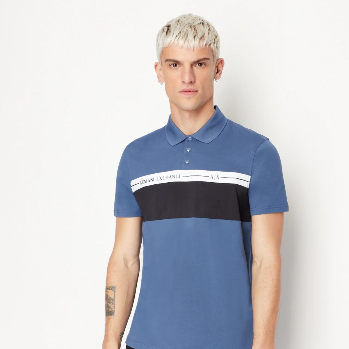 Galleria foto 'Armani Exchange, le Novità del brand: 6 Capi da non perdere!' - foto 6