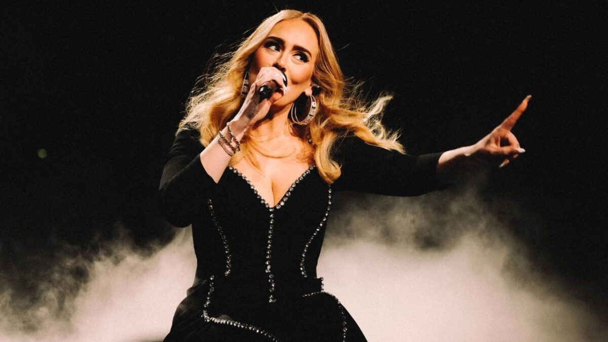 Stella McCartney, l’abito per Adele ha qualcosa di davvero Esclusivo. Non ci crederete mai!