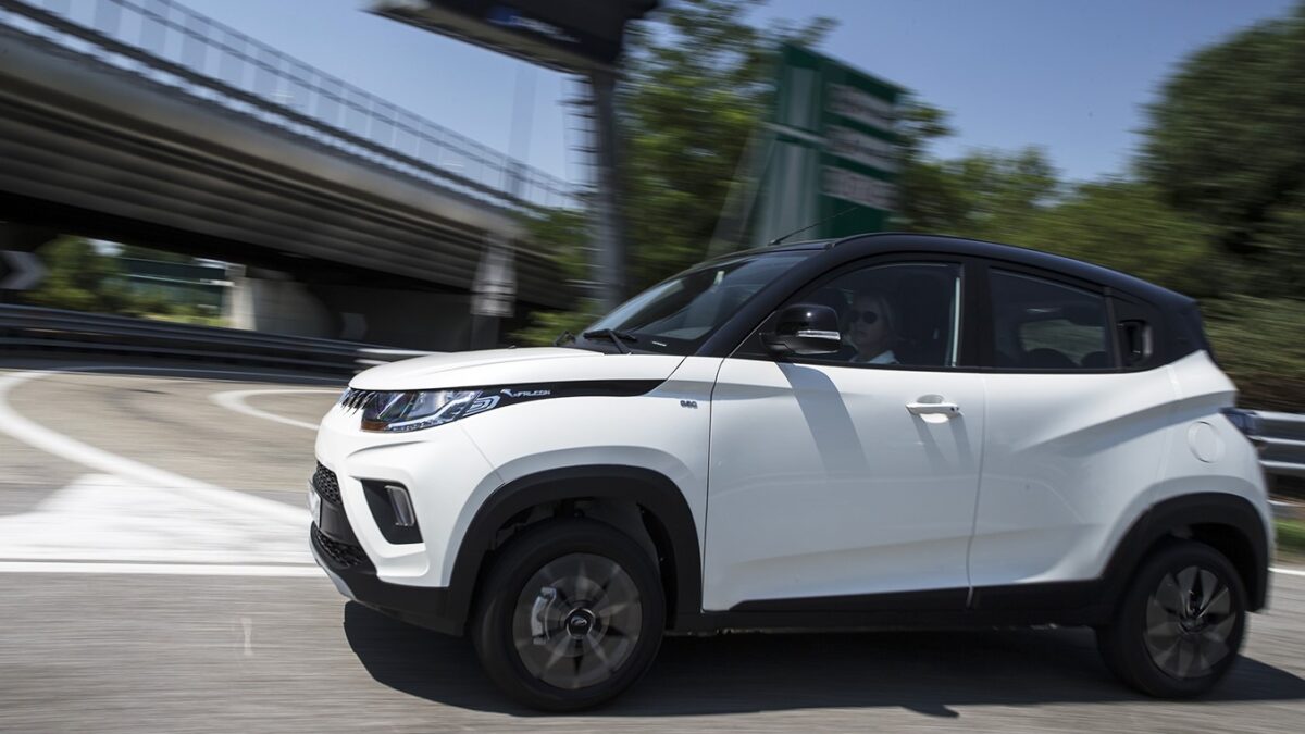 Galleria foto 'Un SUV di lusso a soli 15 mila euro. È tutto vero!' - foto 1