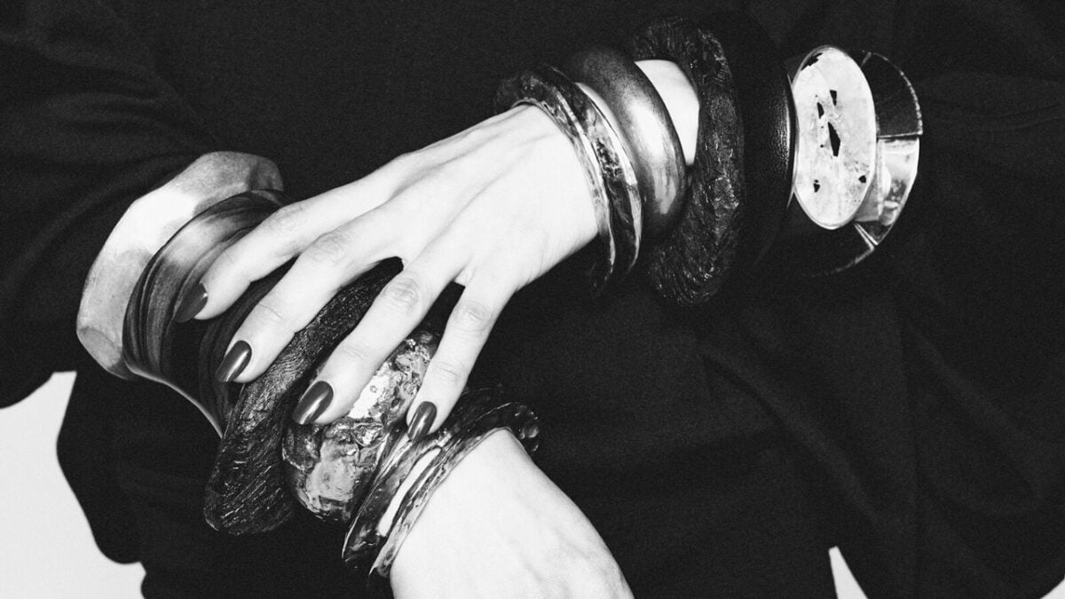 Bracciali Bangle, trend di Stagione: i 6 più belli del marchio Saint Laurent