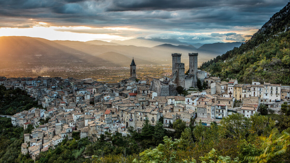 Slow living e Borghi d’Abruzzo: 5 destinazioni in cui riscoprire la lentezza