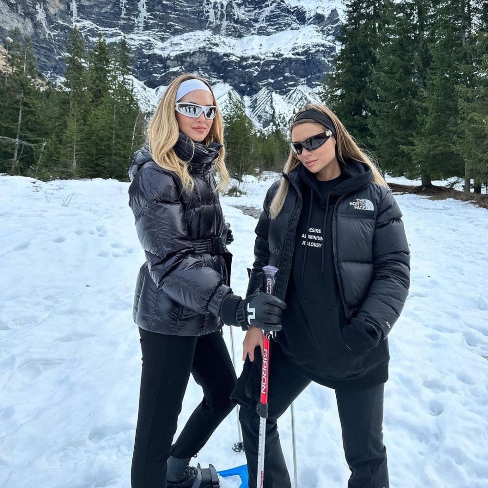 Galleria foto 'Chiara Ferragni, cifra da capogiro per il suo outfit sulla neve!' - foto 2