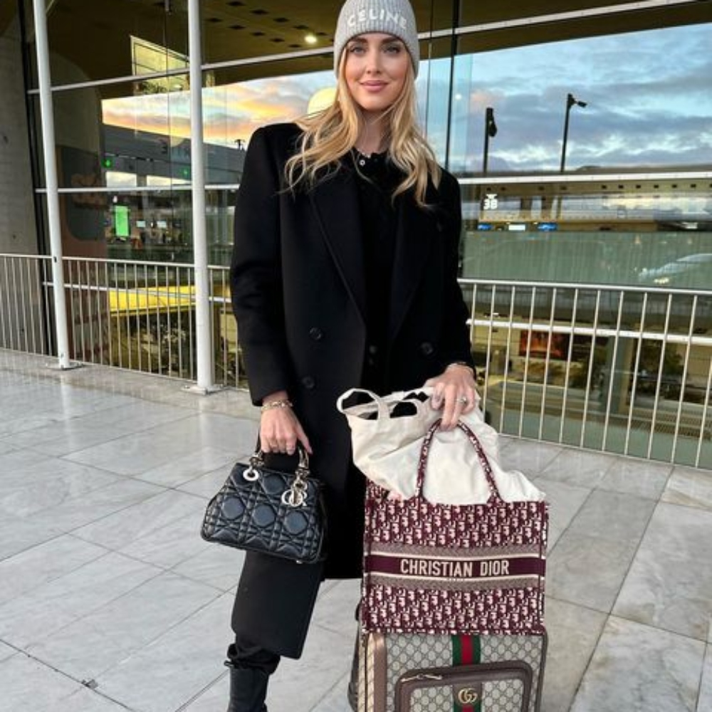 Galleria foto 'Chiara Ferragni, vola a Parigi con le sue costosissime Dior. Che Lusso!' - foto 3