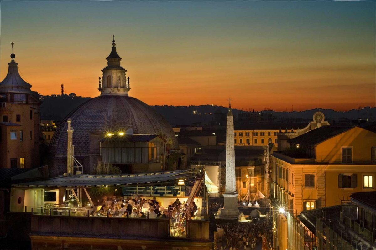Galleria foto 'Terrazze panoramiche di Roma: 5 rooftop esclusivi per un aperitivo ammirando la capitale dall’alto' - foto 3