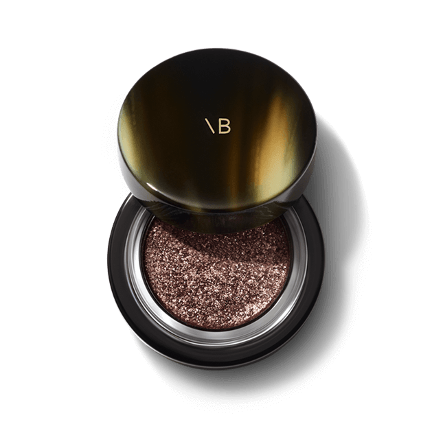 Galleria foto '5 Ombretti perfetti per seguire il Trend monocromatico del 2023' - foto 5