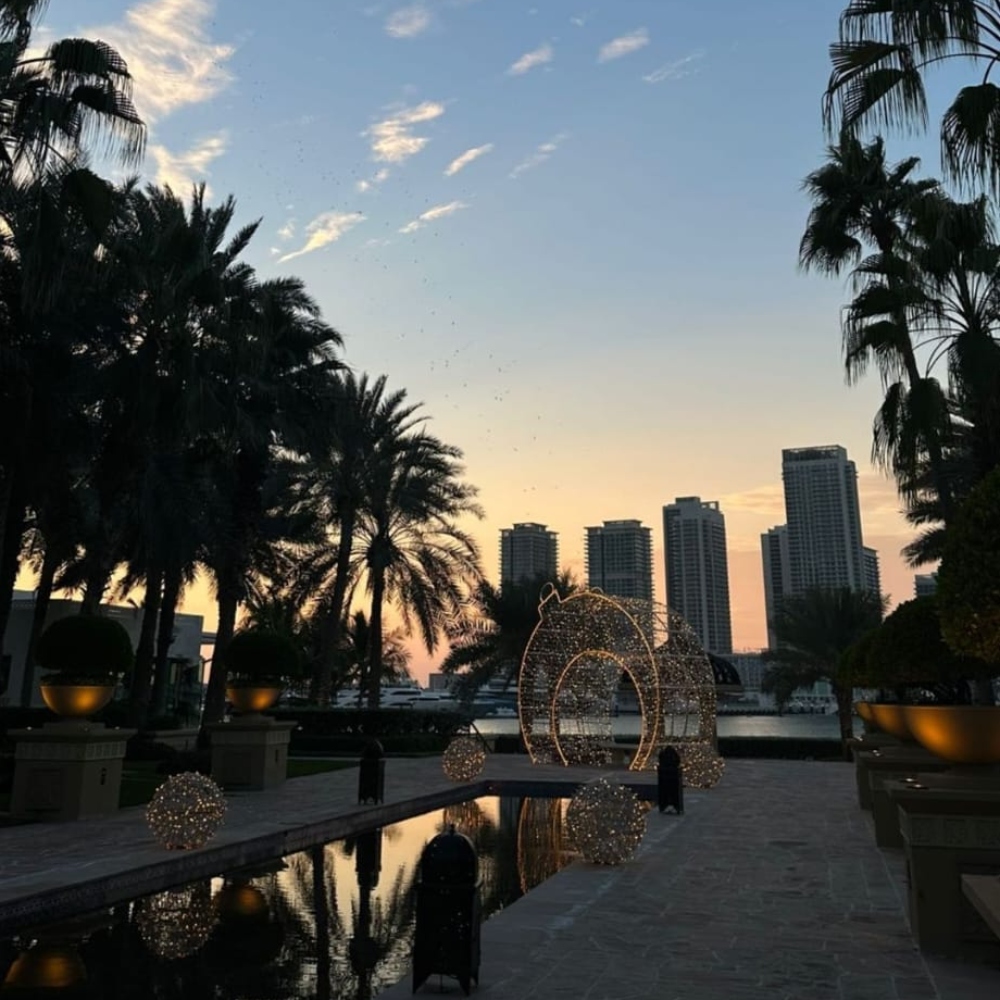 Galleria foto 'Luca Argentero e Cristina Marino in Vacanza a Dubai: L’Hotel deluxe ha un costo proibitivo!' - foto 2