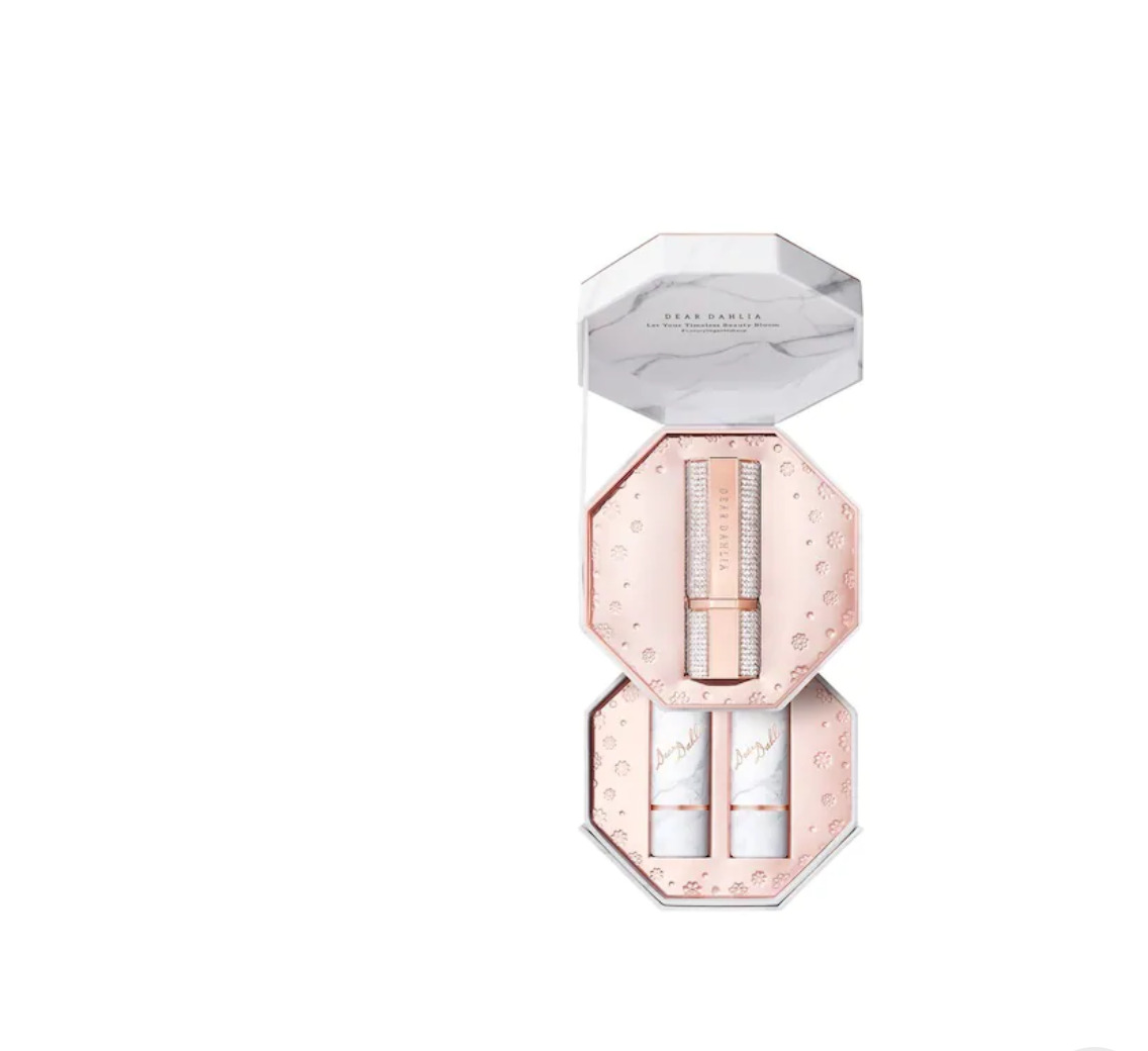 Galleria foto 'Douglas, offerte Beauty: 6 Profumi e Cosmetici da accaparrarsi con i Saldi' - foto 4