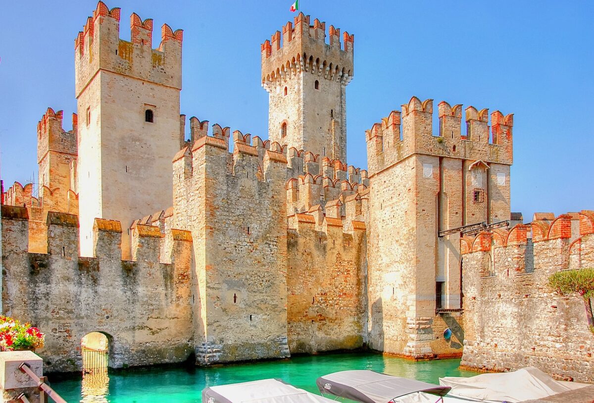 sirmione-castelli d'italia