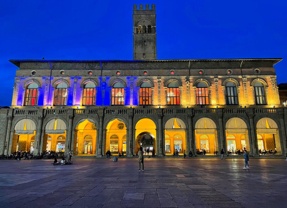 weekend a bologna piazza maggiore