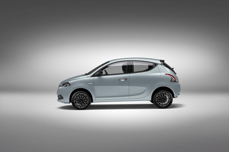Galleria foto 'Lancia Ypsilon si rinnova per il 2023: 3 novità tra eleganza e funzionalità' - foto 1
