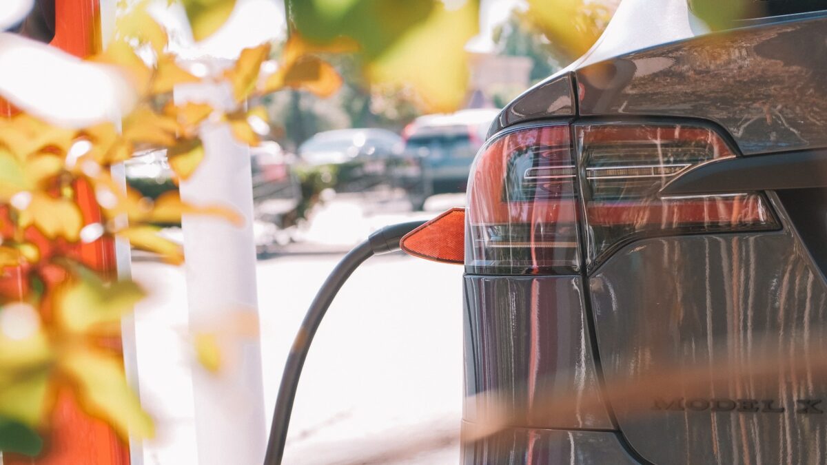 Galleria foto 'Ibrido o Elettrico? Ecco cosa preferiscono gli italiani e perchè…' - foto 2