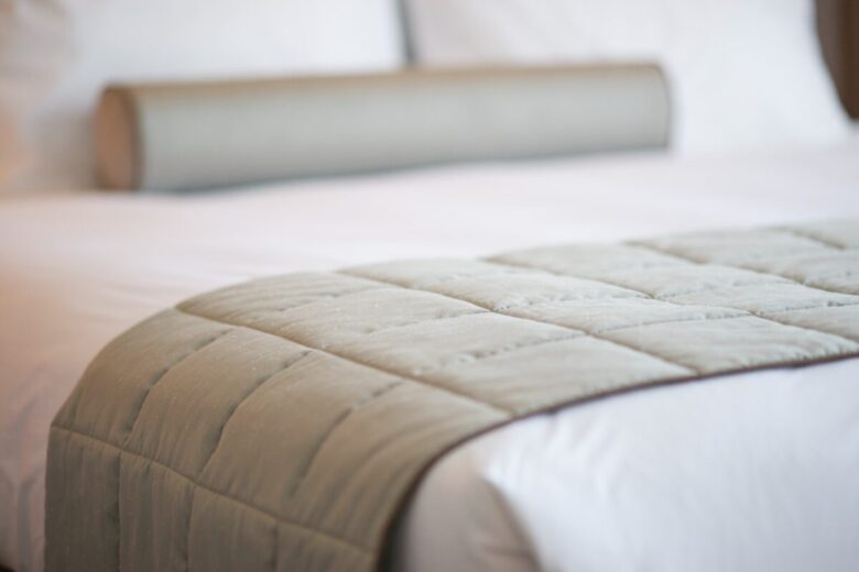 Un Letto perfetto fa bene alla Salute: 10 Consigli per rifarlo in modo impeccabile! Un Letto perfetto fa bene alla Salute: 10 Consigli per rifarlo in modo impeccabile!